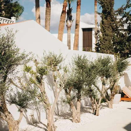 Hyperion Boutique Villa *