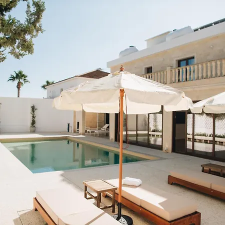 Hyperion Boutique Villa *