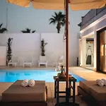 Hyperion Boutique * בורוקליני