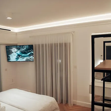 Villa Hyperion Boutique *