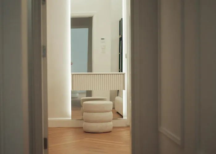 Hyperion Boutique Willa