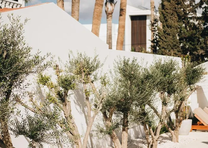 Hyperion Boutique Willa *