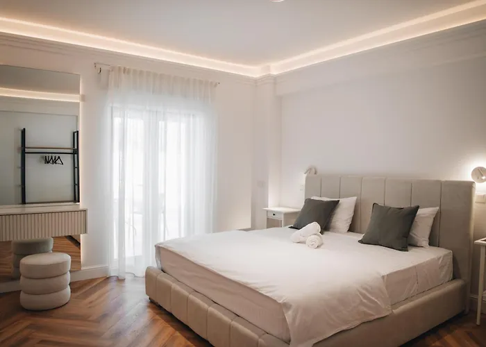 Willa Hyperion Boutique