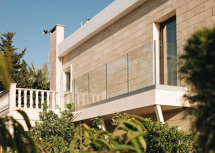 Villa Hyperion Boutique *