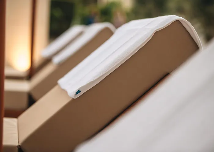 Willa Hyperion Boutique