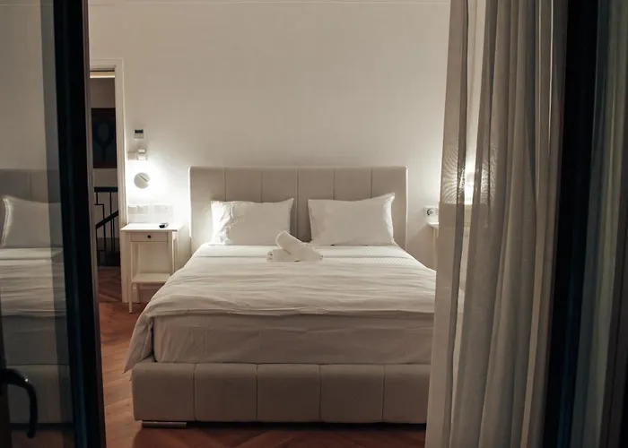 Hyperion Boutique Oroklini