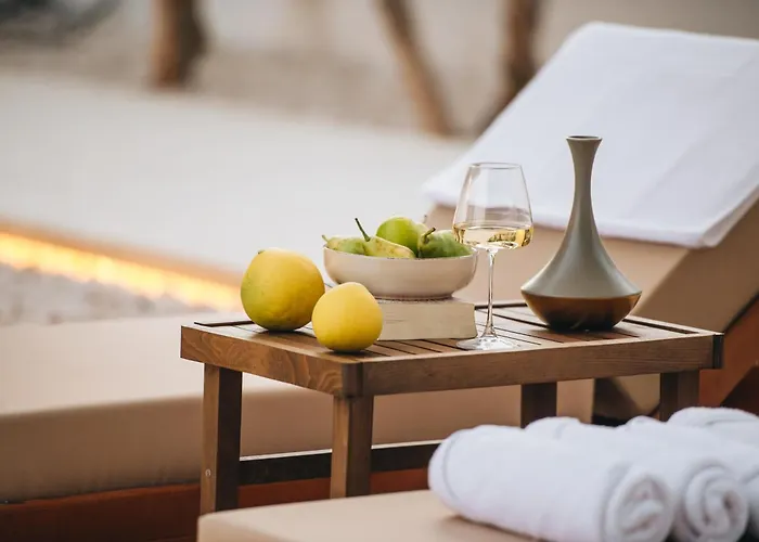 Hyperion Boutique Willa *