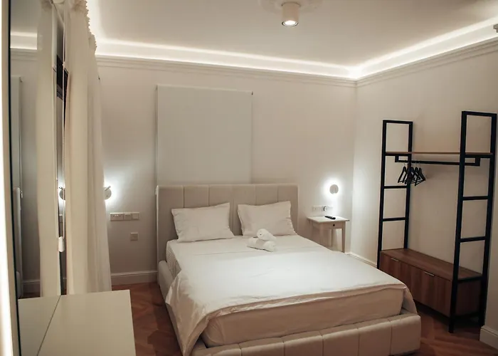 Hyperion Boutique Villa *