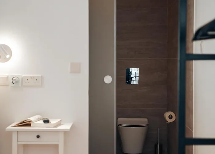 Willa Hyperion Boutique Oroklini